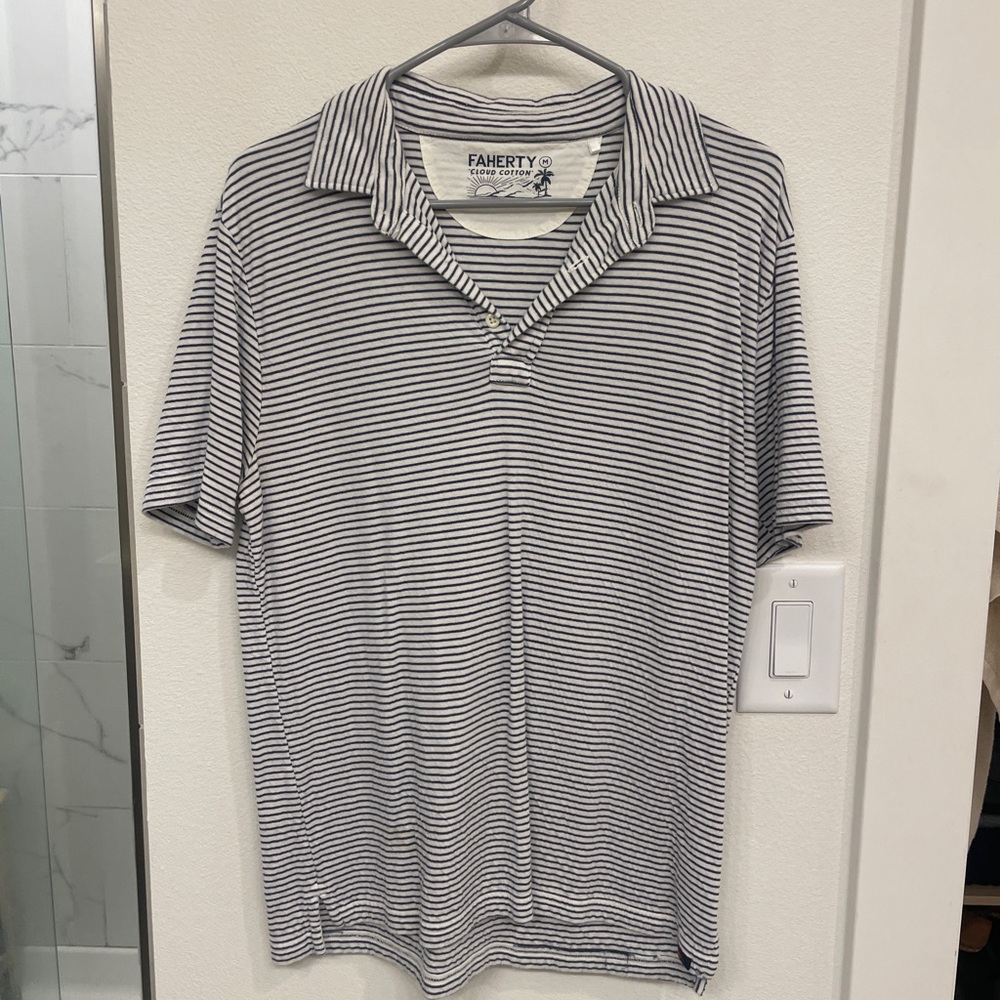 Faherty Men's Navy and White Striped Polo